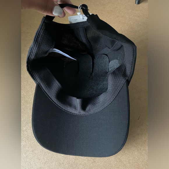 Lululemon Baller Hat - Picture 4 of 8